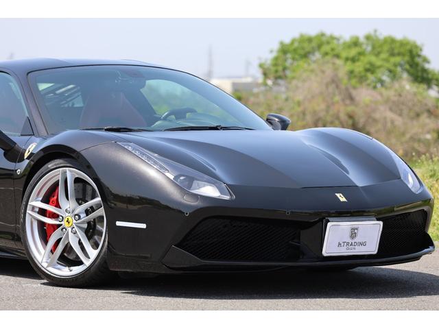 ４８８ＧＴＢ ベースグレード　７ＤＣＴ　パドルシフト　ロッソフェラーリインテリア　フル電動シート　イエローレヴカウンター　カーボンセラミックブレーキ　鍛造２０ＡＷ　純正ナビ　Ｂカメラ　Ｂｌｕｅｔｏｏｔｈ対応　カーボンエンジンカバー（19枚目）