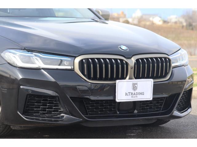 ５シリーズ Ｍ５５０ｉ　ｘＤｒｉｖｅ　レーザーライト　Ｂｏｗｅｒｓ＆Ｗｉｌｋｉｎｓダイヤモンドサウンド　サンルーフ　２０ＡＷ　ダコタレザー　スポーツエグゾースト　ヘッドアップディスプレイ　アンビエントライト　ＡＣＣ　電動テールゲート（25枚目）