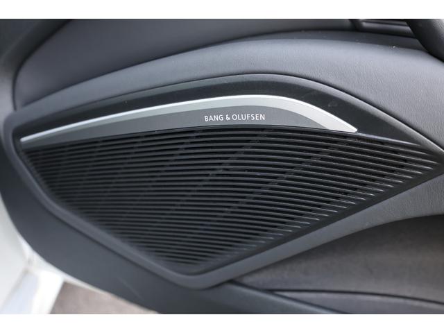 アーバンスポーツリミテッド　１１０台限定車　Ｂａｎｇ＆Ｏｌｕｆｓｅｎ　５スポーク２０ＡＷ　ダイヤキルトファインナッパレザー　バーチャルコックピット　マトリクスＬＥＤ　アウディマグネティックライド　カラードブレーキキャリパー(12枚目)