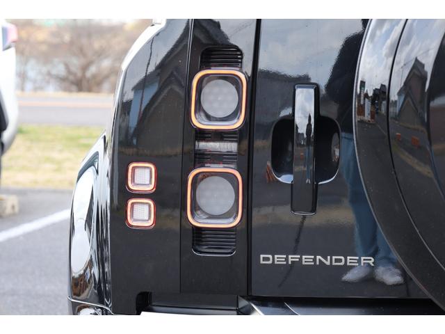 ディフェンダー １１０Ｘ　Ｄ３００　新車保証　コンフォートＰＫＧ　コンビニエンスＰＫＧ　Ｍｅｒｉｄｉａｎサラウンドサウンド　フィックスドサイドステップ　急速クーラーボックス　２２ＡＷ　ＣｌｅａｒＳｉｇｈｔインテリアリアビュー　ＨＵＤ（36枚目）