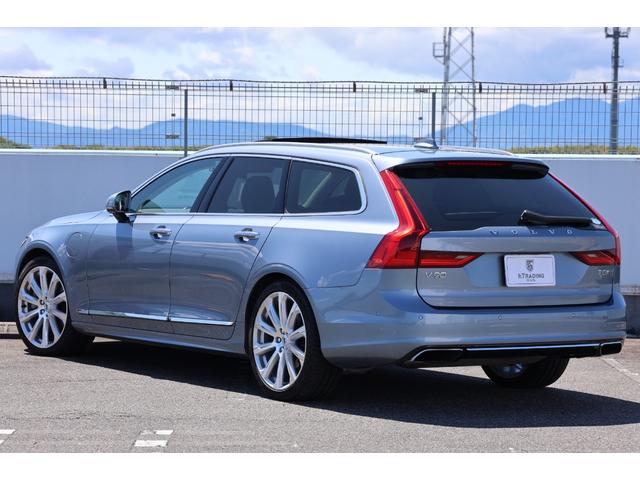 Ｖ９０ Ｔ８　ツインエンジン　ＡＷＤ　インスクリプション　１オーナー　プラグインハイブリッド　マッサージ機能付きパフォーレイテッドファインナッパレザー　ベンチレーター　サンルーフ　Ｂｏｗｅｒｓ＆Ｗｉｌｋｉｎｓ　２０ＡＷ　オレフォス製シフトノブ　電動トランク（35枚目）