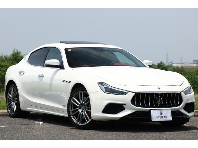ギブリ グランスポーツ　後期　１オーナー　ドライバーアシスタンスＰＫＧ　アダプティブＬＥＤヘッド　ロッソフルナチュラルレザー　シートヒーター　サンルーフ　純正ナビ　Ｂモニター　ウラーノ２０ＡＷ　レッドキャリパー　Ｐトランク（17枚目）