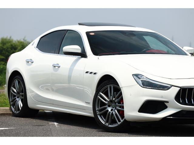 ギブリ グランスポーツ　後期　１オーナー　ドライバーアシスタンスＰＫＧ　アダプティブＬＥＤヘッド　ロッソフルナチュラルレザー　シートヒーター　サンルーフ　純正ナビ　Ｂモニター　ウラーノ２０ＡＷ　レッドキャリパー　Ｐトランク（18枚目）
