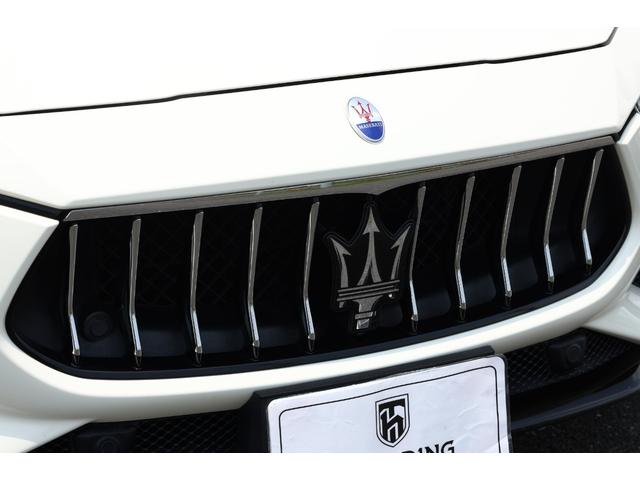 ギブリ グランスポーツ　後期　１オーナー　ドライバーアシスタンスＰＫＧ　アダプティブＬＥＤヘッド　ロッソフルナチュラルレザー　シートヒーター　サンルーフ　純正ナビ　Ｂモニター　ウラーノ２０ＡＷ　レッドキャリパー　Ｐトランク（32枚目）