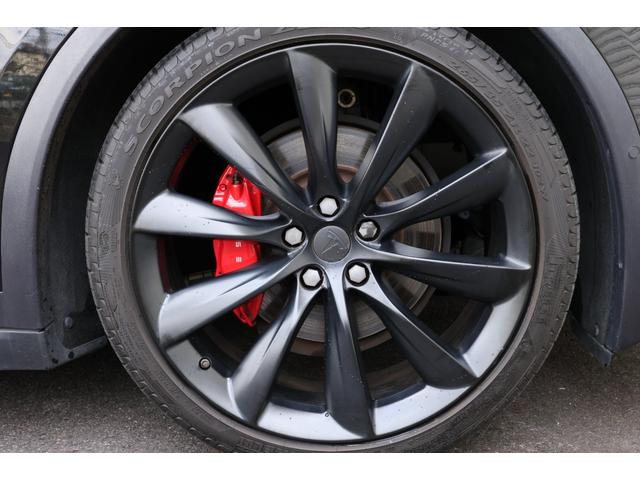 モデルＸ Ｐ１００Ｄ　プレミアムアップグレードＰＫＧ　オートパロット　プレミアムオーディオ　タービンデザイン２２ＡＷ　スマートエアサス　パノラミックウインドシールド　ファルコンウィングドア　牽引フック　電動テールゲート（45枚目）