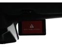 コンペティション　新車保証　１オーナー　Ｍコンフォートパッケージ　アダプティブＬＥＤ　マッサージ機能付メリノレザー　ベンチレーター　パノラマサンルーフ　純正ナビ　全方位カメラ　ｈａｒｍａｎ／ｋａｒｄｏｎ　２１／２２ＡＷ（76枚目）