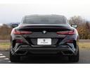 Ｍ８５０ｉ　ｘＤｒｉｖｅクーペ　レーザーライト　Ｂ＆Ｗダイヤモンドサウンド　フィオナレッド／ブラックフルレザーメリノ　ベンチレーター　カーボンルーフ　ＯＳ７搭載　全方位カメラ　ＨＵＤ　ＡＣＣ　スタイル７２８Ｍ２０ＡＷ　電動トランク（29枚目）