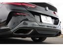 Ｍ８５０ｉ　ｘＤｒｉｖｅクーペ　レーザーライト　Ｂ＆Ｗダイヤモンドサウンド　フィオナレッド／ブラックフルレザーメリノ　ベンチレーター　カーボンルーフ　ＯＳ７搭載　全方位カメラ　ＨＵＤ　ＡＣＣ　スタイル７２８Ｍ２０ＡＷ　電動トランク（40枚目）