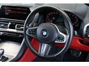 Ｍ８５０ｉ　ｘＤｒｉｖｅクーペ　レーザーライト　Ｂ＆Ｗダイヤモンドサウンド　フィオナレッド／ブラックフルレザーメリノ　ベンチレーター　カーボンルーフ　ＯＳ７搭載　全方位カメラ　ＨＵＤ　ＡＣＣ　スタイル７２８Ｍ２０ＡＷ　電動トランク（62枚目）