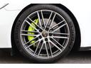 ４　Ｅ－ハイブリッド　スポーツツーリスモ　後期最終型　スポーツクロノパッケージ（Ｐｏｒｓｃｈｅ　Ｄｅｓｉｇｎ　サブセコンドクロック付き）　スポーツエグゾースト　ターボデザイン２１ＡＷ　パノラマサンルーフ　アンビエントライト　ＨＵＤ　ＡＣＣ（46枚目）