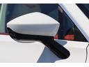 ベースグレード　新車保証　パノラミックガラスルーフ　デュオトーンセミアニリンレザー　全席シートヒーター　ベンチレーター　リボンサテンブラック２２ＡＷ　スモークテールレンズ　７９０Ｗプレミアムオーディオ　電動テール（25枚目）