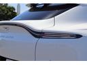 ベースグレード　新車保証　パノラミックガラスルーフ　デュオトーンセミアニリンレザー　全席シートヒーター　ベンチレーター　リボンサテンブラック２２ＡＷ　スモークテールレンズ　７９０Ｗプレミアムオーディオ　電動テール（35枚目）