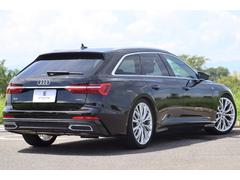 Ａ６アバント４５ＴＦＳＩ　クワトロ　スポーツ　Ｓラインパッケージが入庫いたしました。ボディカラーはミトスブラック。目立つ傷のない綺麗な塗装状態です 6