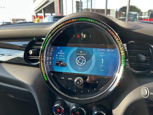 ＭＩＮＩ 　認定中古車・ユニオンジャックテールランプ・ＬＥＤライト・Ｂｌｕｅｔｏｏｔｈ接続・バックカメラ・純正ナビ・リッミター機能・ハイオク・オートワイパー・オートライト（9枚目）