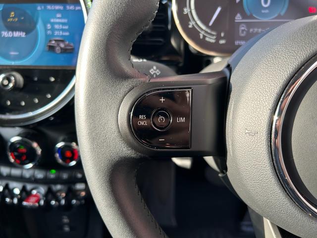 ＭＩＮＩ 　認定中古車・ユニオンジャックテールランプ・ＬＥＤライト・Ｂｌｕｅｔｏｏｔｈ接続・バックカメラ・純正ナビ・リッミター機能・ハイオク・オートワイパー・オートライト（19枚目）