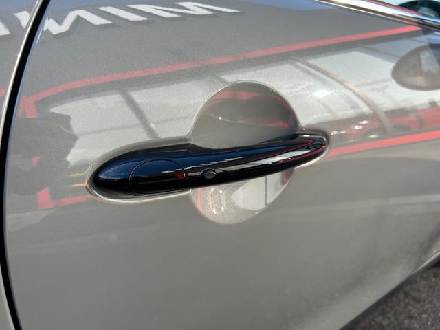ＭＩＮＩ 　認定中古車・ユニオンジャックテールランプ・ＬＥＤライト・Ｂｌｕｅｔｏｏｔｈ接続・バックカメラ・純正ナビ・リッミター機能・ハイオク・オートワイパー・オートライト（26枚目）