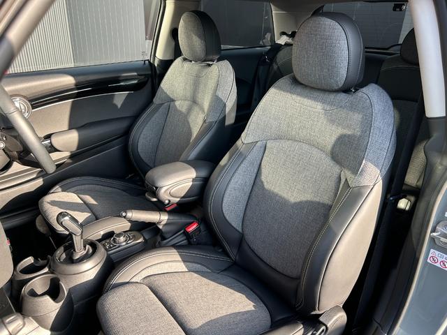ＭＩＮＩ 　認定中古車・ユニオンジャックテールランプ・ＬＥＤライト・Ｂｌｕｅｔｏｏｔｈ接続・バックカメラ・純正ナビ・リッミター機能・ハイオク・オートワイパー・オートライト（40枚目）