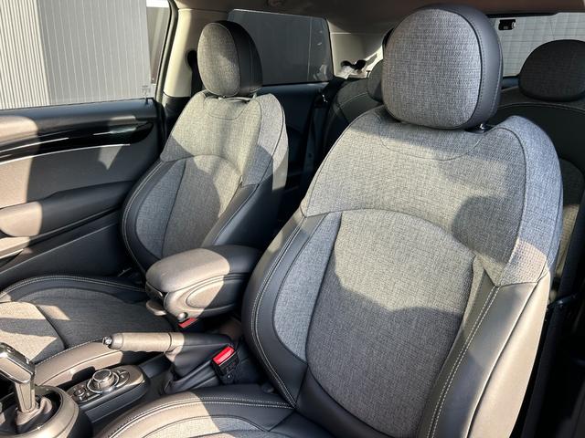ＭＩＮＩ 　認定中古車・ユニオンジャックテールランプ・ＬＥＤライト・Ｂｌｕｅｔｏｏｔｈ接続・バックカメラ・純正ナビ・リッミター機能・ハイオク・オートワイパー・オートライト（42枚目）