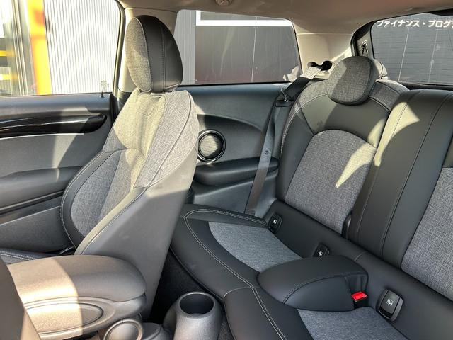 ＭＩＮＩ 　認定中古車・ユニオンジャックテールランプ・ＬＥＤライト・Ｂｌｕｅｔｏｏｔｈ接続・バックカメラ・純正ナビ・リッミター機能・ハイオク・オートワイパー・オートライト（44枚目）