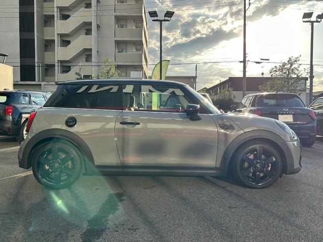 ＭＩＮＩ 　認定中古車・ユニオンジャックテールランプ・ＬＥＤライト・Ｂｌｕｅｔｏｏｔｈ接続・バックカメラ・純正ナビ・リッミター機能・ハイオク・オートワイパー・オートライト（61枚目）