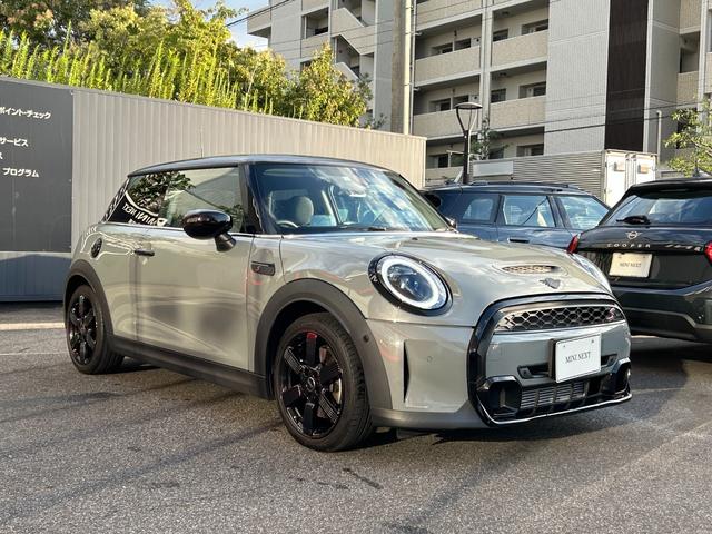 ＭＩＮＩ 　認定中古車・ユニオンジャックテールランプ・ＬＥＤライト・Ｂｌｕｅｔｏｏｔｈ接続・バックカメラ・純正ナビ・リッミター機能・ハイオク・オートワイパー・オートライト（62枚目）