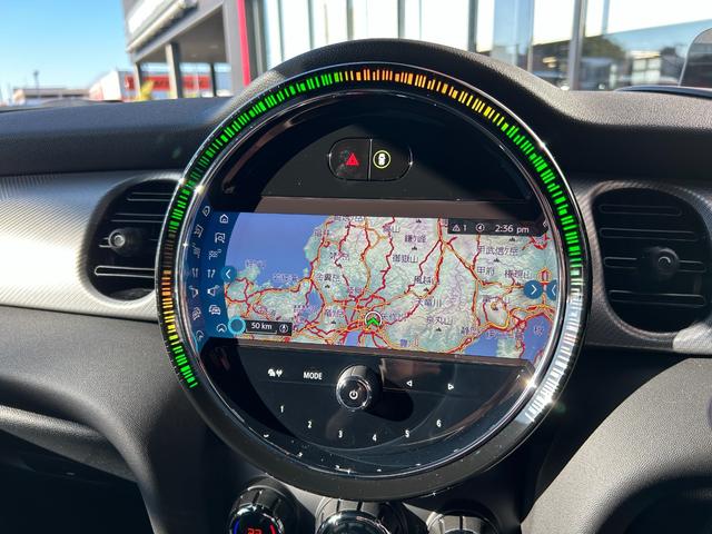 ＭＩＮＩ 　純正ナビ・Ｂｌｕｅｔｏｏｔｈ接続・バックカメラ・オートライト・オートワイパー・ＬＥＤライト・アダクティブクルーズコントロール・追従機能・認定中古車（8枚目）