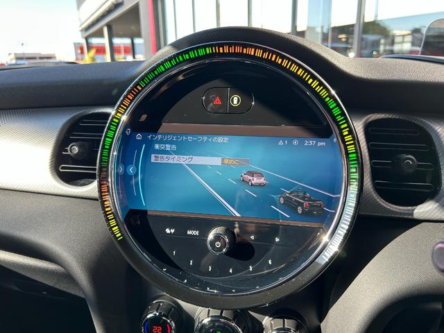 ＭＩＮＩ 　純正ナビ・Ｂｌｕｅｔｏｏｔｈ接続・バックカメラ・オートライト・オートワイパー・ＬＥＤライト・アダクティブクルーズコントロール・追従機能・認定中古車（10枚目）