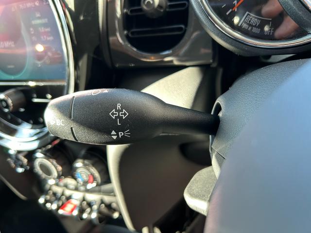 ＭＩＮＩ 　純正ナビ・アイドリングストップ・Ｂｌｕｅｔｏｏｔｈ・カーテンエアバック・１５インチ純正アルミホイール・ＥＴＣ・認定中古車（17枚目）