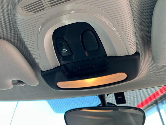 ＭＩＮＩ 　純正ナビ・アイドリングストップ・Ｂｌｕｅｔｏｏｔｈ・カーテンエアバック・１５インチ純正アルミホイール・ＥＴＣ・認定中古車（21枚目）