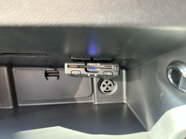 ＭＩＮＩ 　純正ナビ・アイドリングストップ・Ｂｌｕｅｔｏｏｔｈ・カーテンエアバック・１５インチ純正アルミホイール・ＥＴＣ・認定中古車（22枚目）