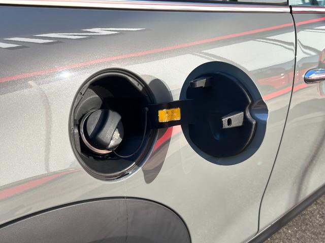 ＭＩＮＩ 　純正ナビ・アイドリングストップ・Ｂｌｕｅｔｏｏｔｈ・カーテンエアバック・１５インチ純正アルミホイール・ＥＴＣ・認定中古車（29枚目）