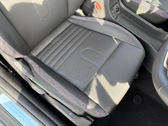 ＭＩＮＩ クーパーＣ　クラシック・トリム　純正ナビ・純正バックカメラ・アダプティブクルーズコントロール・サラウンドビューモニター・オートライト・オートワイパー・アップルカープレイ・アンドロイドオート（33枚目）