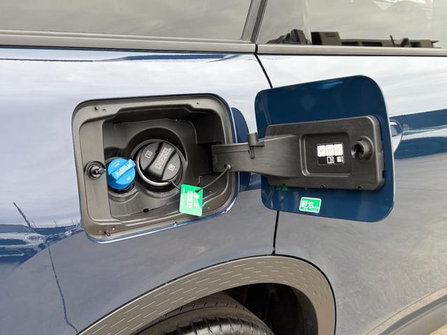 ＭＩＮＩ カントリーマンＤ　フェイバリット・トリム　純正ナビ・純正バックカメラ・アダプティブクルーズコントロール・サラウンドビューモニター・オートライト・オートワイパー・アップルカープレイ・アンドロイドオート（31枚目）