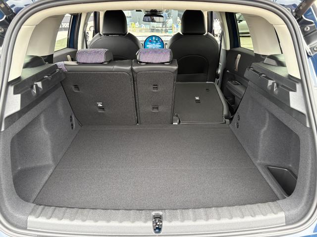 ＭＩＮＩ カントリーマンＤ　フェイバリット・トリム　純正ナビ・純正バックカメラ・アダプティブクルーズコントロール・サラウンドビューモニター・オートライト・オートワイパー・アップルカープレイ・アンドロイドオート（52枚目）