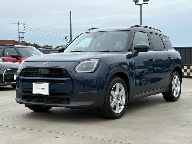 ＭＩＮＩ カントリーマンＤ　フェイバリット・トリム　純正ナビ・純正バックカメラ・アダプティブクルーズコントロール・サラウンドビューモニター・オートライト・オートワイパー・アップルカープレイ・アンドロイドオート（59枚目）