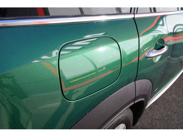 ＭＩＮＩ クーパーＤ　クロスオーバー　純正ＨＤＤナビゲーションシステム／ＥＴＣ２．０／アクティブクルーズコントロール／テールゲートイージーオープナー／純正バックカメラ／コンフォートアクセス／ＬＥＤヘッドライト／純正アルミホイール（30枚目）