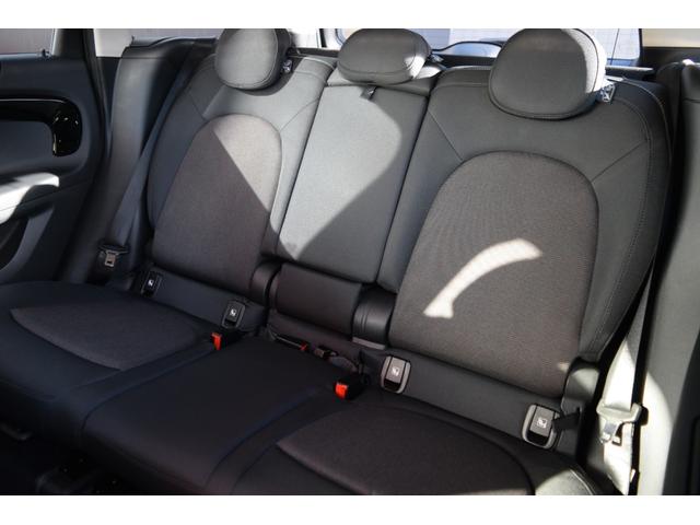 ＭＩＮＩ クーパーＤ　クロスオーバー　純正ＨＤＤナビゲーションシステム／ＥＴＣ２．０／アクティブクルーズコントロール／テールゲートイージーオープナー／純正バックカメラ／コンフォートアクセス／ＬＥＤヘッドライト／純正アルミホイール（41枚目）