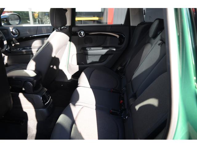 ＭＩＮＩ クーパーＤ　クロスオーバー　純正ＨＤＤナビゲーションシステム／ＥＴＣ２．０／アクティブクルーズコントロール／テールゲートイージーオープナー／純正バックカメラ／コンフォートアクセス／ＬＥＤヘッドライト／純正アルミホイール（42枚目）