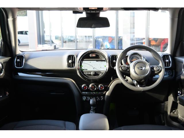 ＭＩＮＩ クーパーＤ　クロスオーバー　純正ＨＤＤナビゲーションシステム／ＥＴＣ２．０／アクティブクルーズコントロール／テールゲートイージーオープナー／純正バックカメラ／コンフォートアクセス／ＬＥＤヘッドライト／純正アルミホイール（43枚目）