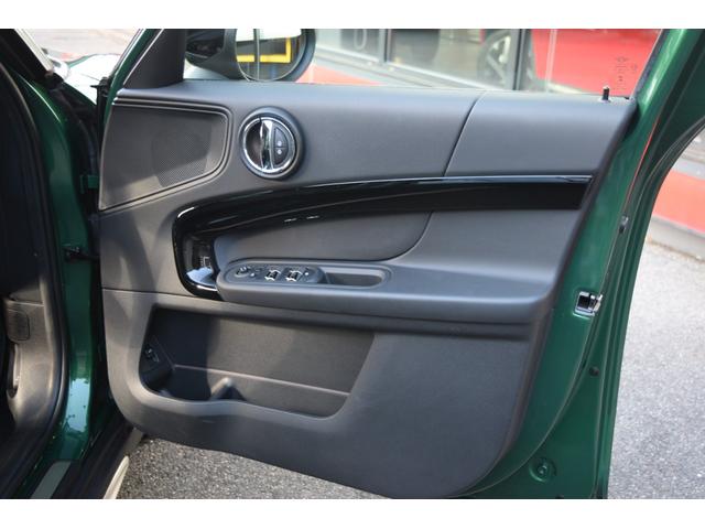 ＭＩＮＩ クーパーＤ　クロスオーバー　純正ＨＤＤナビゲーションシステム／ＥＴＣ２．０／アクティブクルーズコントロール／テールゲートイージーオープナー／純正バックカメラ／コンフォートアクセス／ＬＥＤヘッドライト／純正アルミホイール（47枚目）