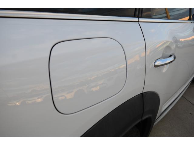 MINI クーパーD クロスオーバー 純正HDDナビゲーションシステム/ETC2.0/テールゲートイージーオープナー/純正バックカメラ/コンフォートアクセス/フォグライト/LEDヘッドライト/純正アルミホイール(29枚目)