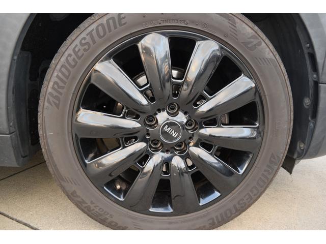 MINI クーパーD クロスオーバー 純正HDDナビゲーションシステム/ETC2.0/テールゲートイージーオープナー/純正バックカメラ/コンフォートアクセス/フォグライト/LEDヘッドライト/純正アルミホイール(35枚目)