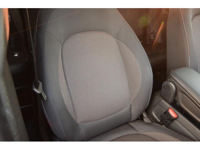 MINI クーパーD クロスオーバー 純正HDDナビゲーションシステム/ETC2.0/テールゲートイージーオープナー/純正バックカメラ/コンフォートアクセス/フォグライト/LEDヘッドライト/純正アルミホイール(38枚目)