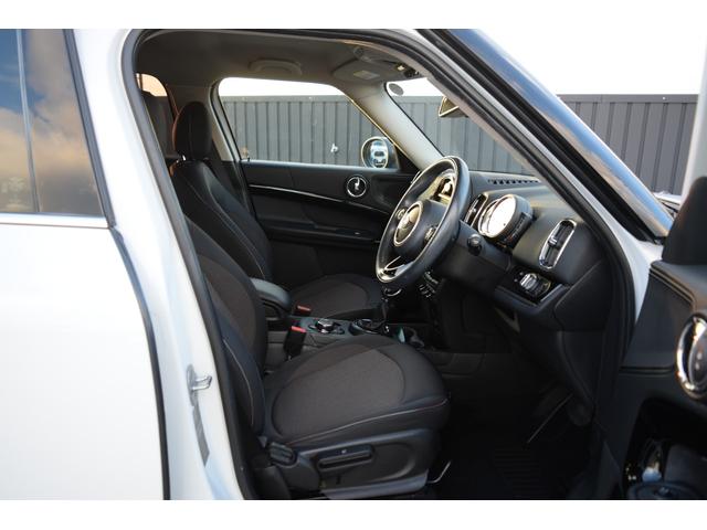 MINI クーパーD クロスオーバー 純正HDDナビゲーションシステム/ETC2.0/テールゲートイージーオープナー/純正バックカメラ/コンフォートアクセス/フォグライト/LEDヘッドライト/純正アルミホイール(46枚目)