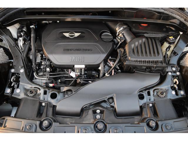 MINI クーパーD クロスオーバー 純正HDDナビゲーションシステム/ETC2.0/テールゲートイージーオープナー/純正バックカメラ/コンフォートアクセス/フォグライト/LEDヘッドライト/純正アルミホイール(65枚目)