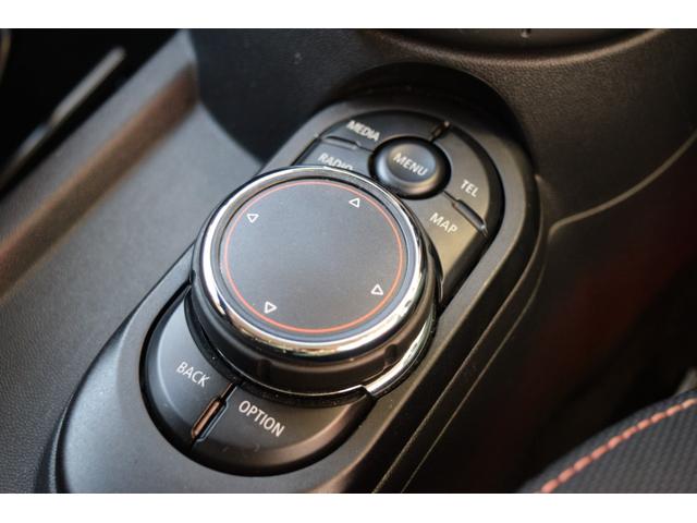 MINI クーパー 純正ナビ・Bluetooth接続・バックカメラ・オートライト・オートワイパー・LEDライト・ETC・認定中古車(13枚目)