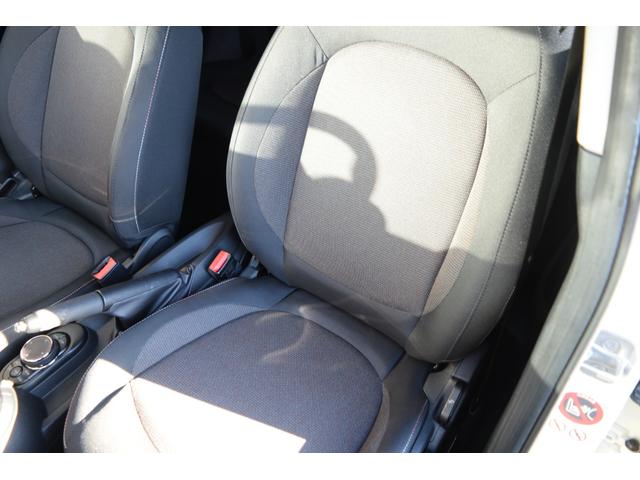 MINI クーパー 純正ナビ・Bluetooth接続・バックカメラ・オートライト・オートワイパー・LEDライト・ETC・認定中古車(30枚目)