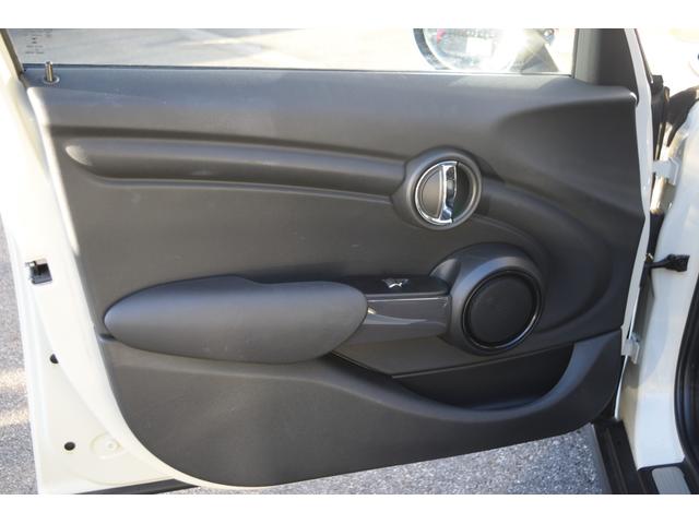 MINI クーパー 純正ナビ・Bluetooth接続・バックカメラ・オートライト・オートワイパー・LEDライト・ETC・認定中古車(39枚目)