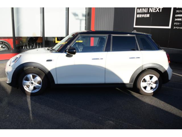 MINI クーパー 純正ナビ・Bluetooth接続・バックカメラ・オートライト・オートワイパー・LEDライト・ETC・認定中古車(49枚目)
