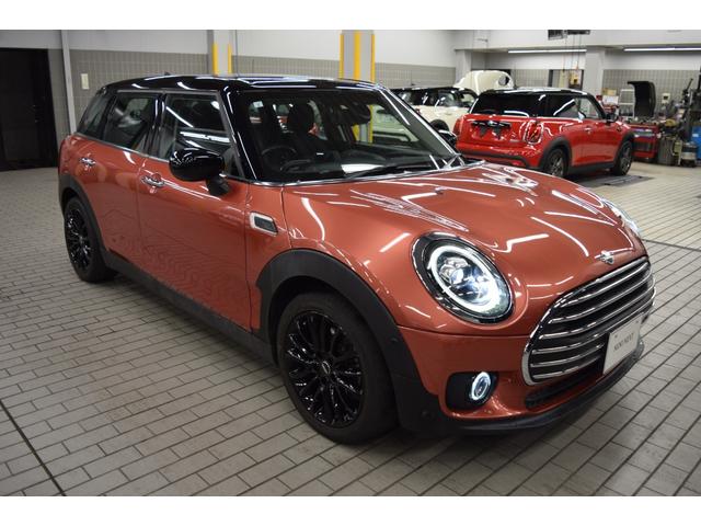 ＭＩＮＩ クーパーＤ　クラブマン　ワンオーナー／禁煙車／純正ナビ／衝突軽減ブレーキ／純正バックカメラ／コンフォートアクセス／ＥＴＣ付き／ＬＥＤヘッドライト／フォグライト／ＡＵＴＯライト／ＡＵＴＯワイパー（63枚目）